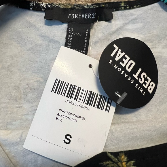 NWT Forever 21 Hawaiian crop top - Picture 2 of 2